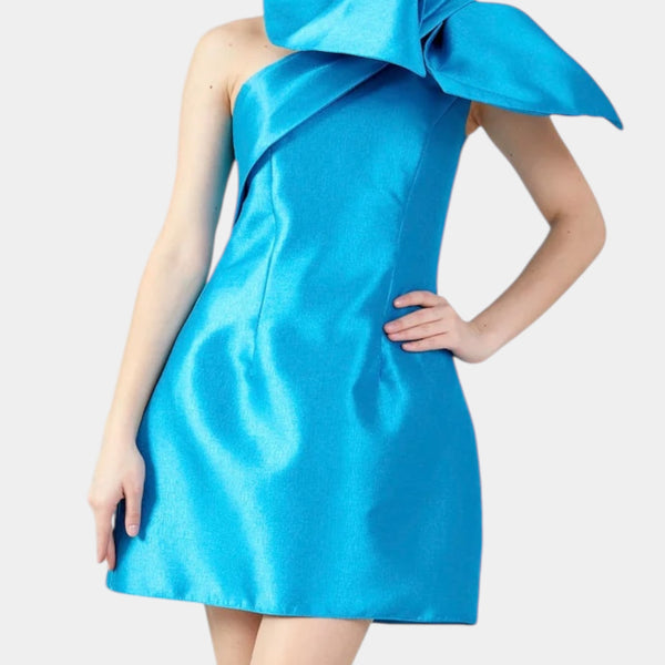 Robe élégante trapèze courte , épaule bouffante